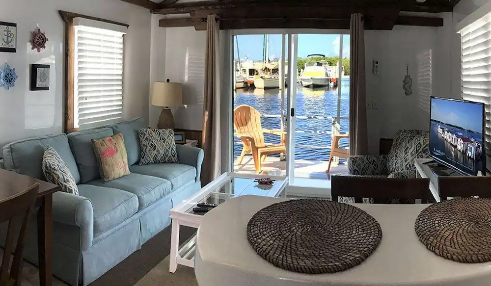 live on a boat in a marina living room